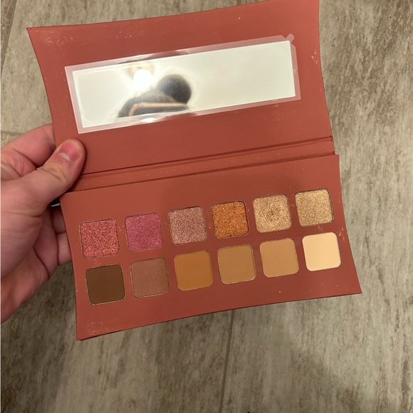 Illamasqua Eyeshadow Palette - Picture 1 of 2